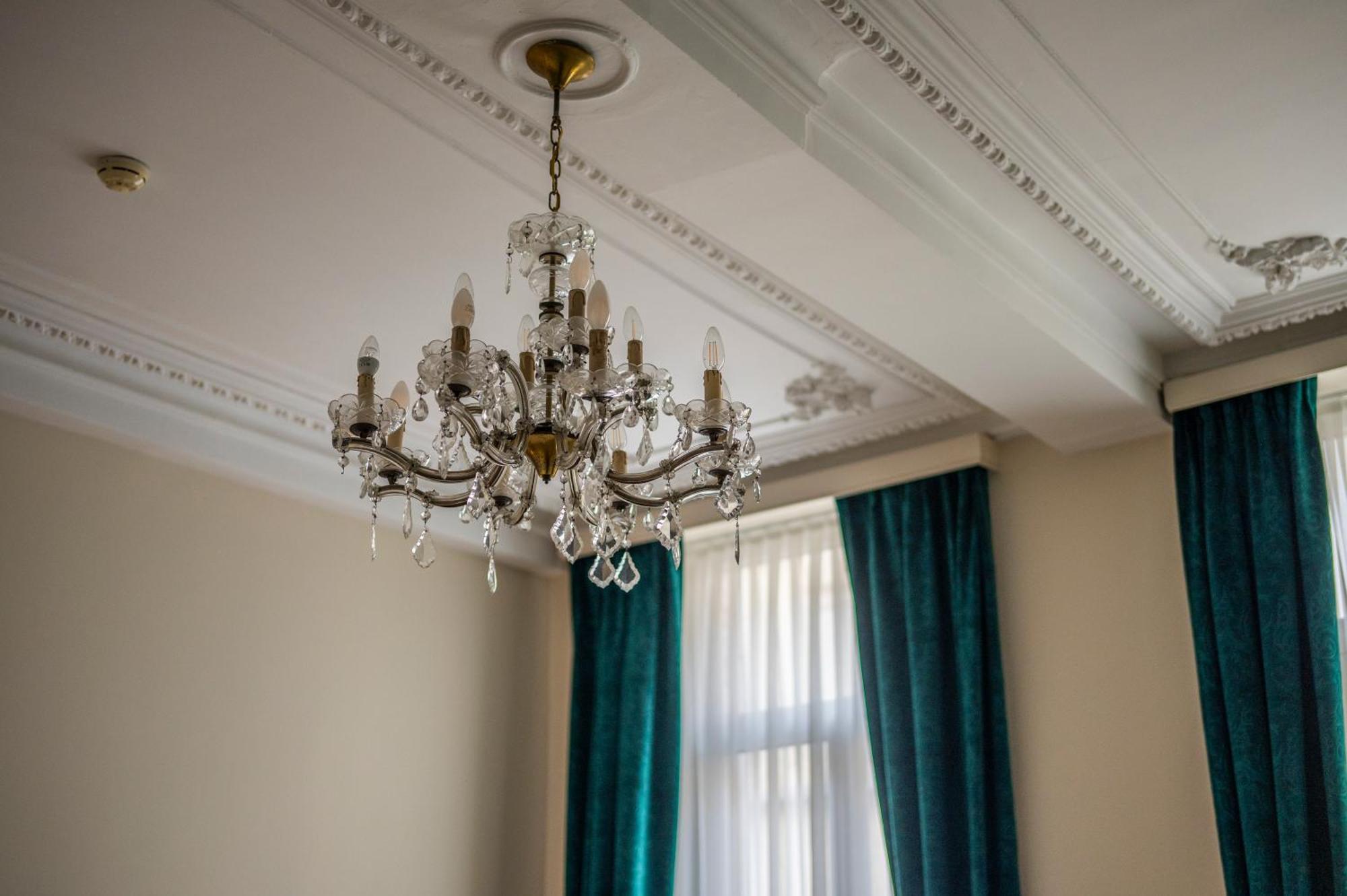 Hotel Onderbergen Гент Екстериор снимка