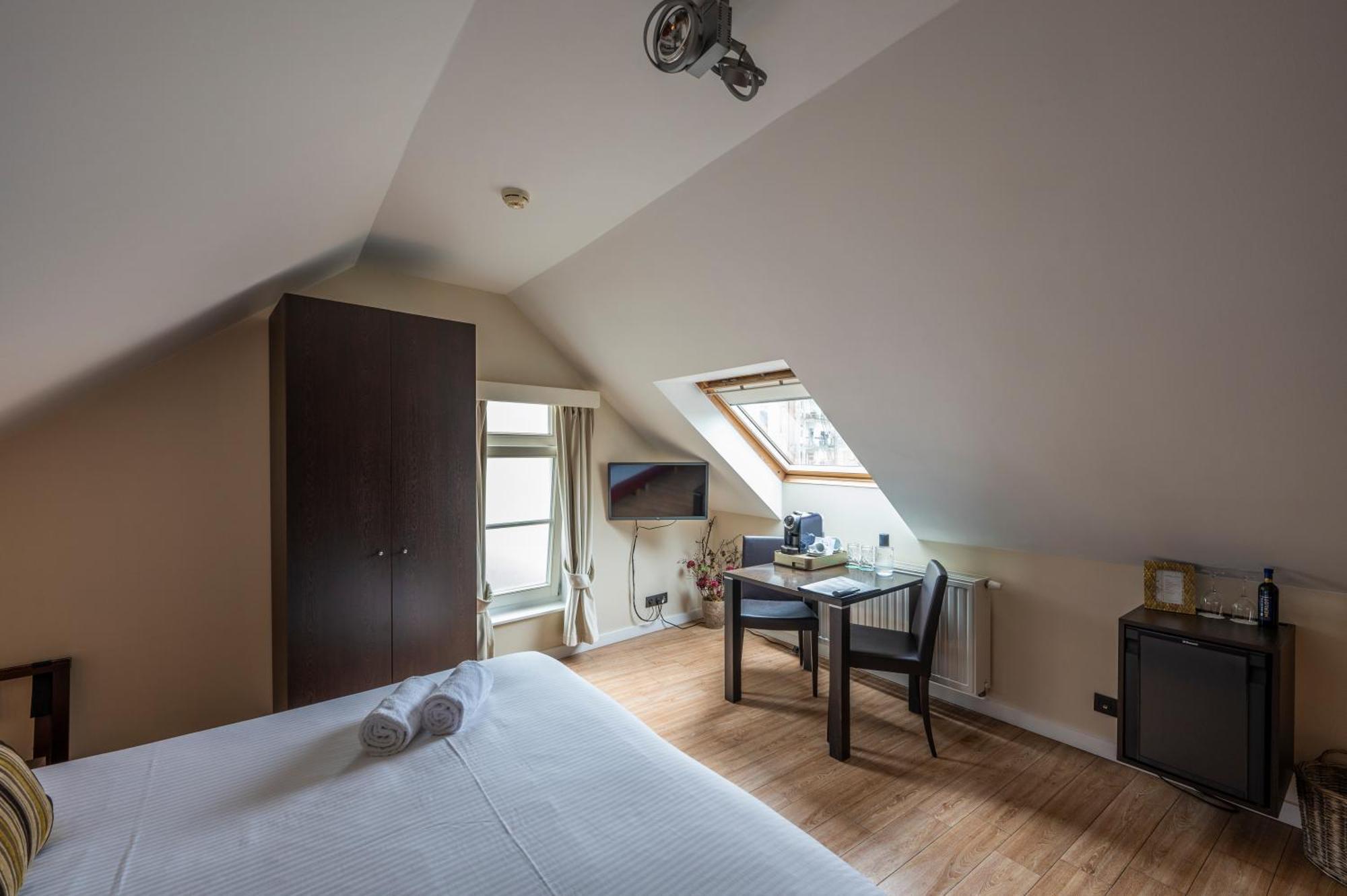 Hotel Onderbergen Гент Екстериор снимка