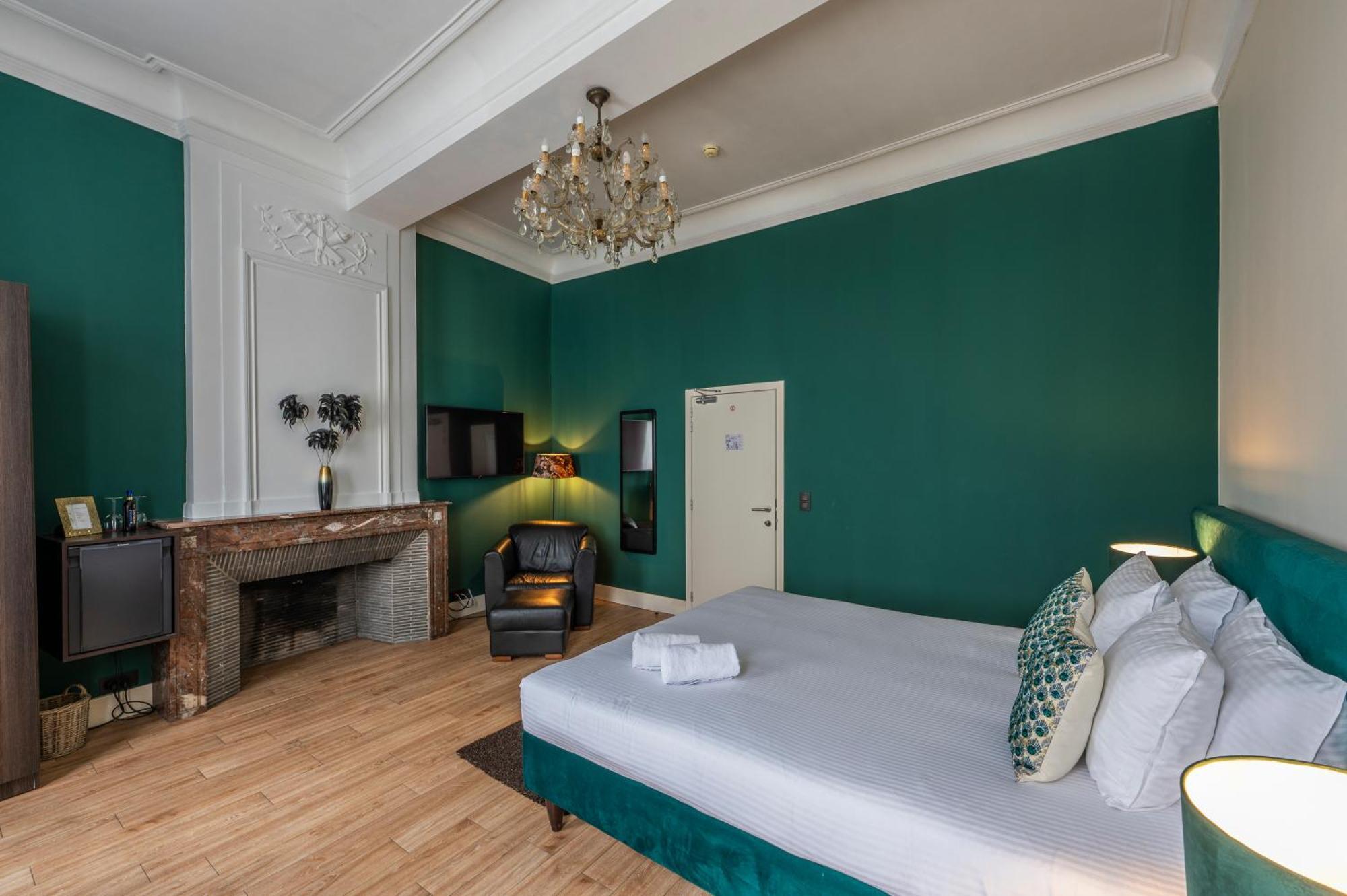 Hotel Onderbergen Гент Екстериор снимка